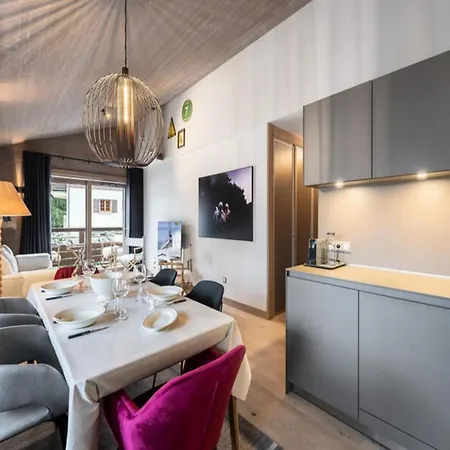 Stallion A Apartment